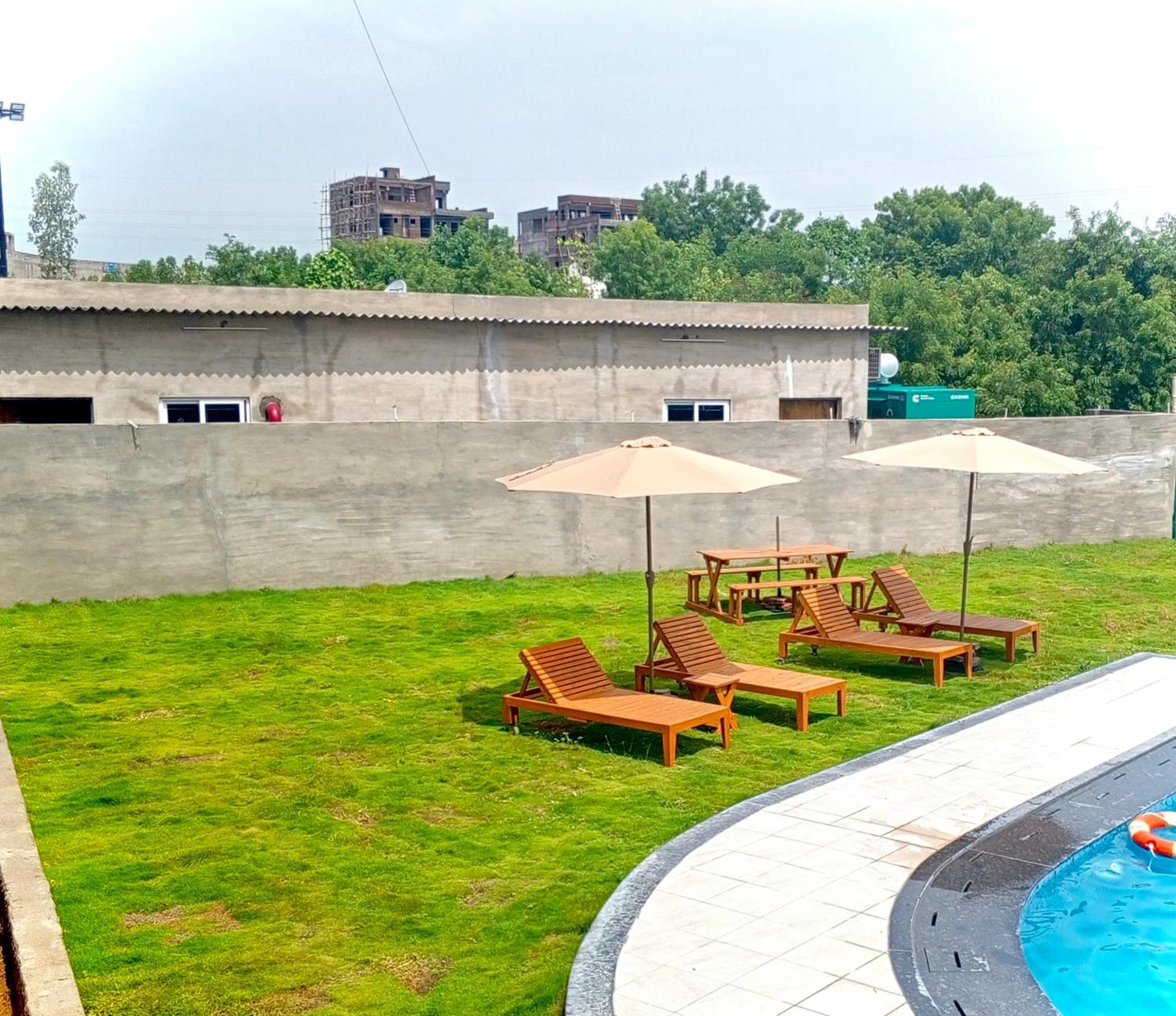 The Scenic Unity Hotel Garudeshwar Luaran gambar
